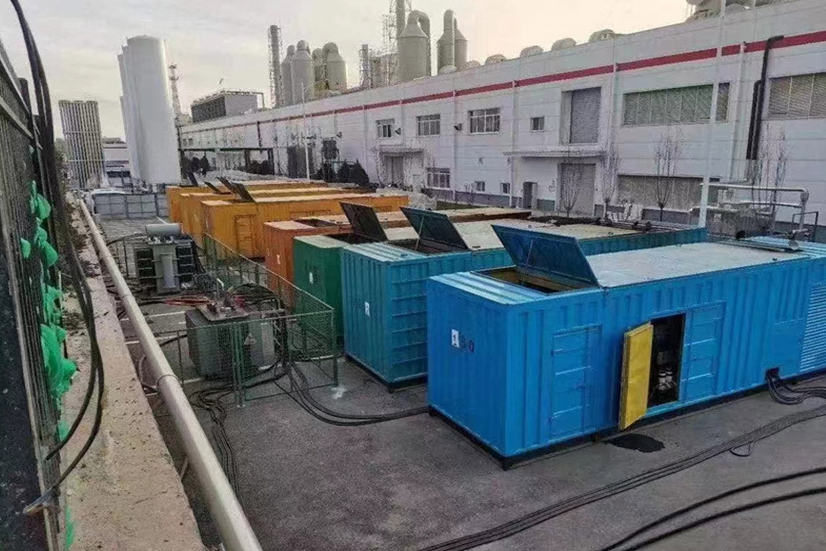 青山发电机租赁施工现场